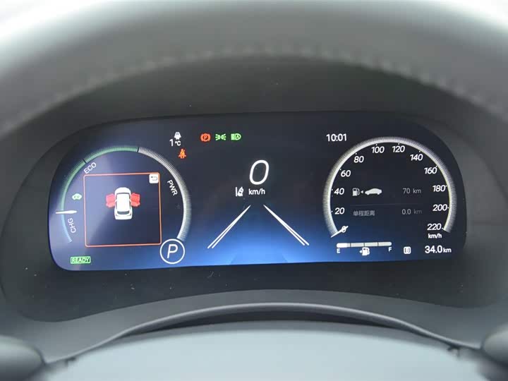 Фото 8 - Toyota Crown Kluger