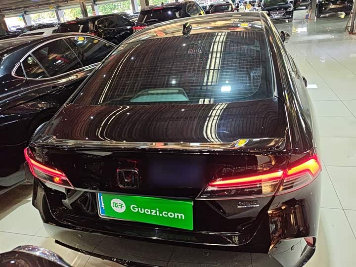 Фото 6 - Honda Inspire