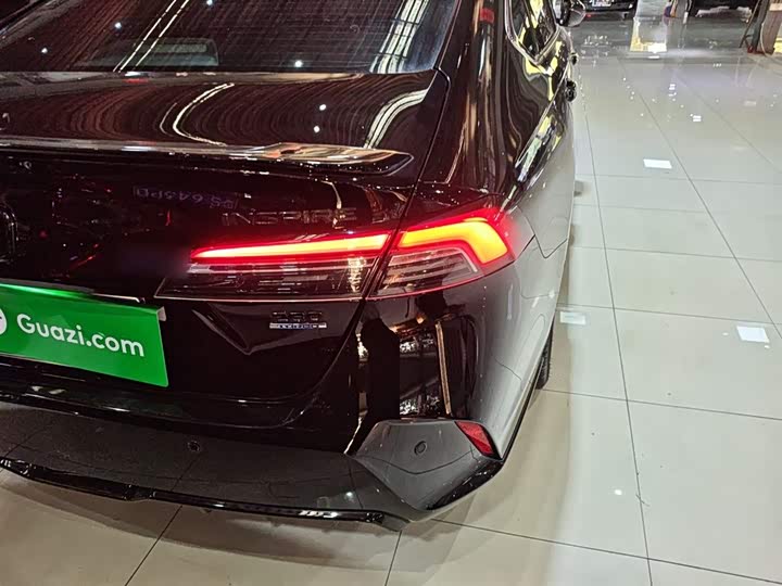 Фото 8 - Honda Inspire