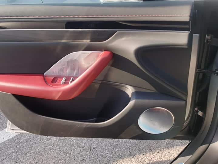 Фото 7 - Luxeed S7