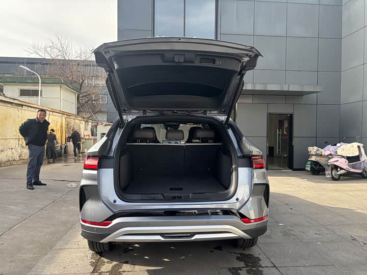 Фото 7 - BYD Song Plus Hybrid/EV