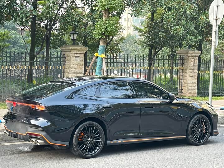 Фото 3 - Changan UNI-V