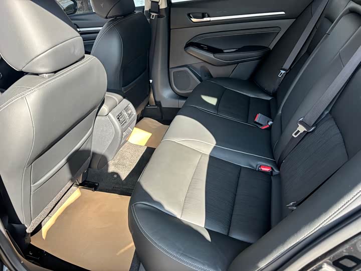 Фото 7 - Nissan Teana