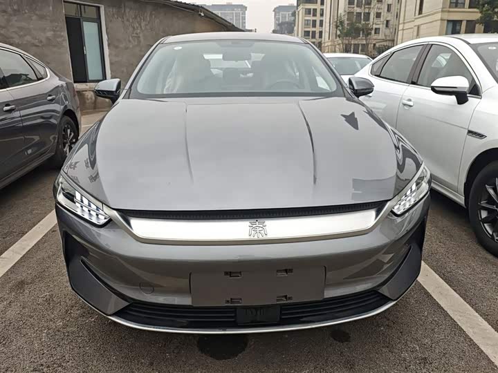 Фото 3 - BYD Qin Plus