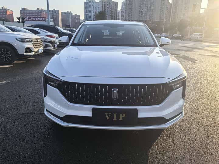 Фото 2 - Bestune B70