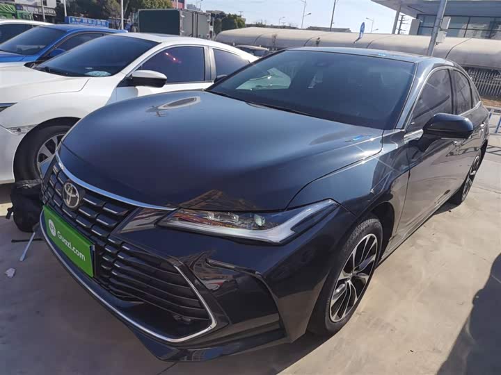 Фото 1 - Toyota Avalon