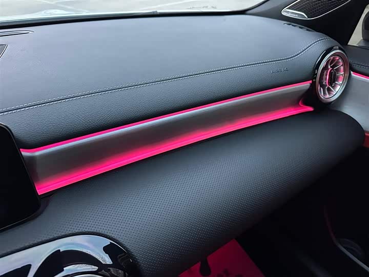 Фото 7 - Mercedes-Benz A-Class AMG