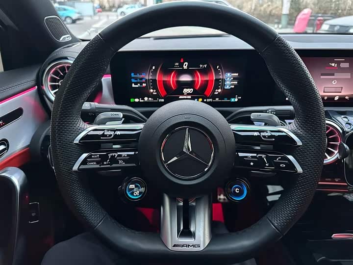 Фото 8 - Mercedes-Benz A-Class AMG