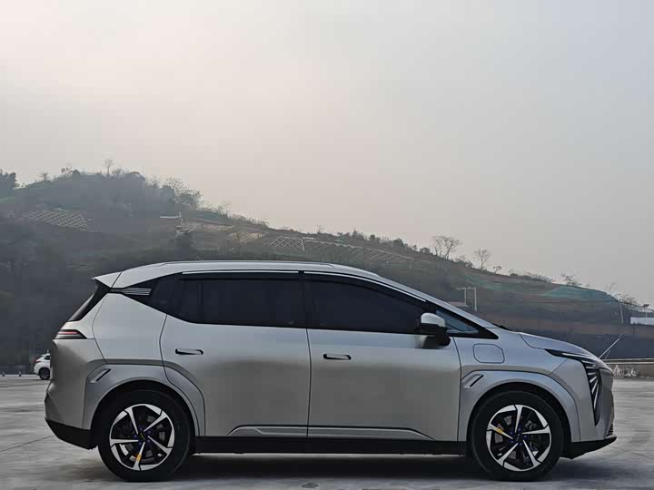 Фото 2 - GAC Aion Y