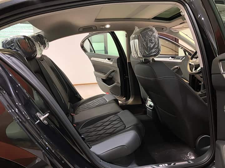 Фото 6 - Volkswagen Magotan GTE Hybrid