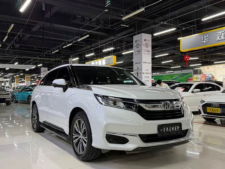 Фото 3 - Honda Avancier