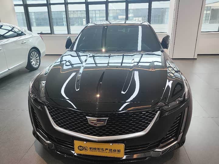 Фото 2 - Cadillac CT5