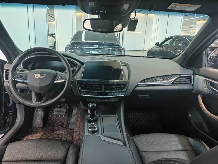 Фото 8 - Cadillac CT5