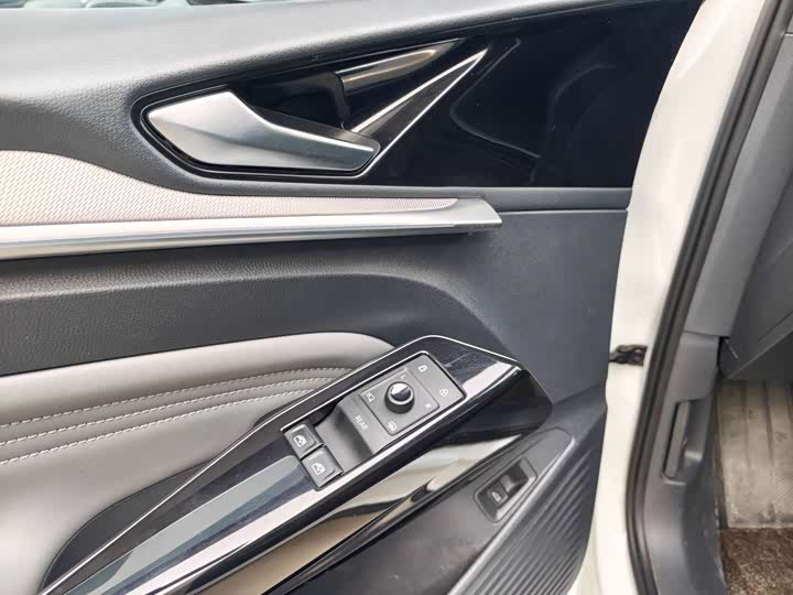 Фото 5 - Volkswagen ID.4 Crozz