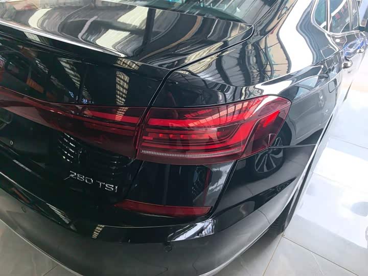 Фото 8 - Volkswagen Passat