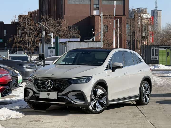 Фото 1 - Mercedes-Benz EQE SUV
