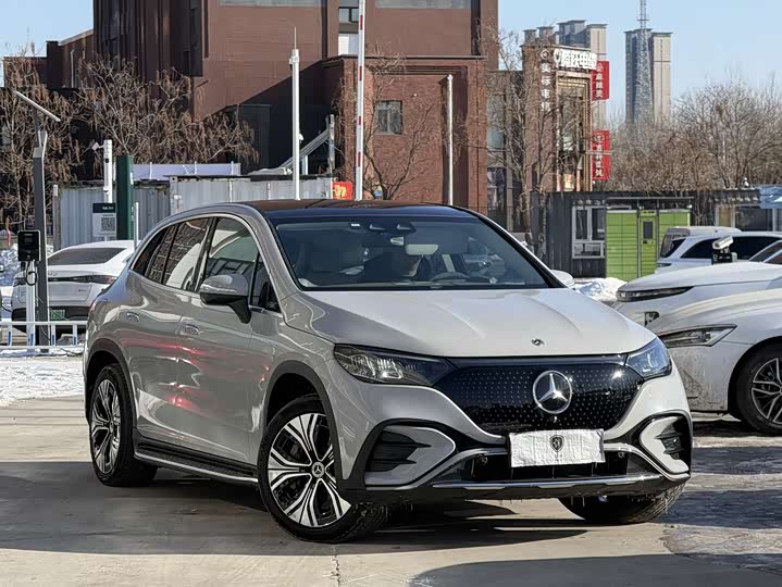 Фото 3 - Mercedes-Benz EQE SUV