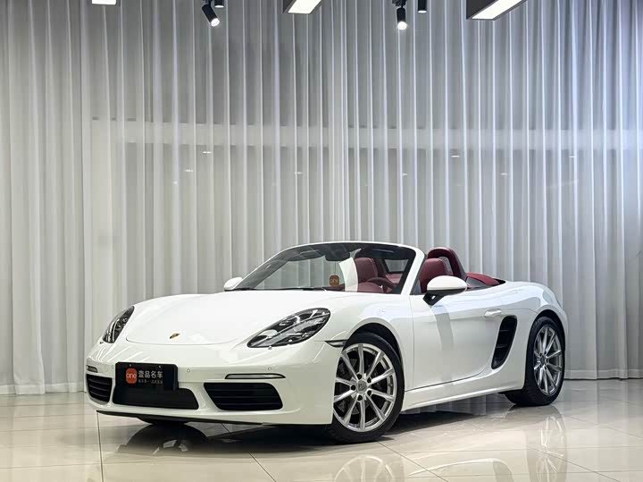 Фото 1 - Porsche 718