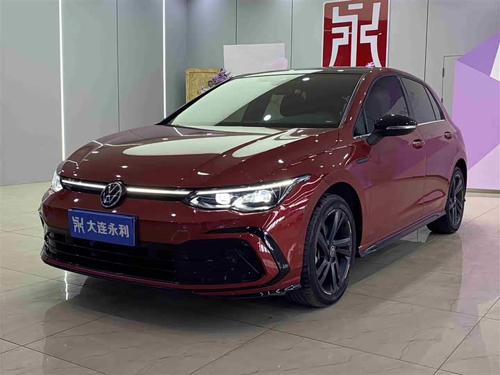 Фото 1 - Volkswagen Golf