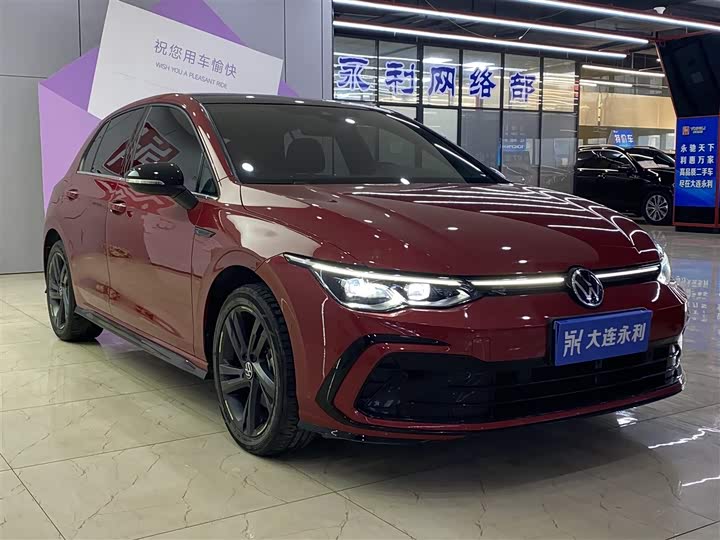 Фото 3 - Volkswagen Golf