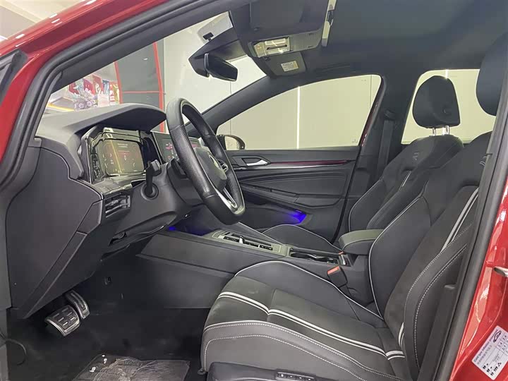 Фото 7 - Volkswagen Golf