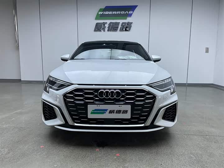 Фото 2 - Audi A3