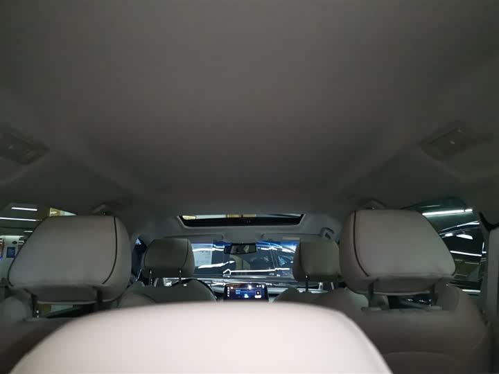 Фото 9 - Buick GL8 ES