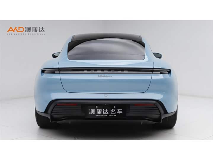 Фото 4 - Porsche Taycan