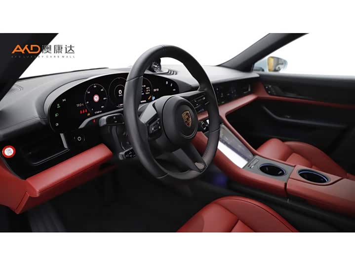 Фото 6 - Porsche Taycan