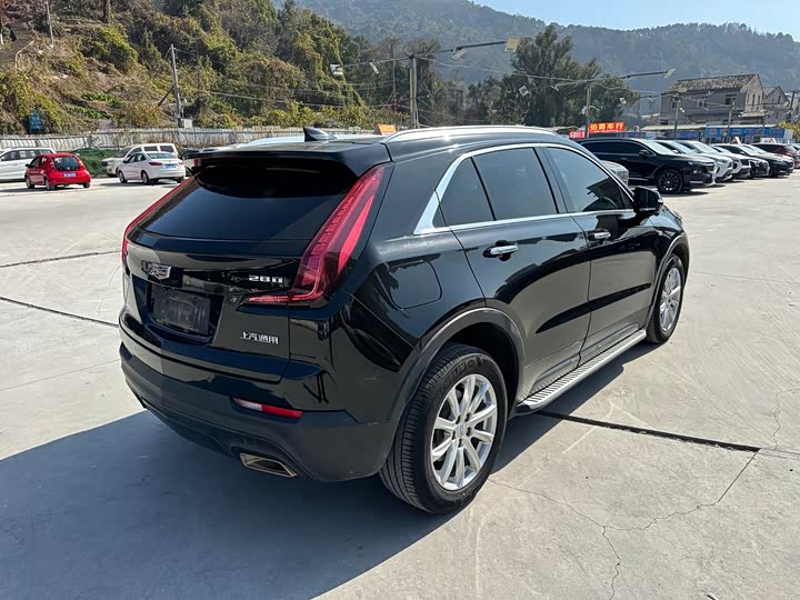 Фото 5 - Cadillac XT4
