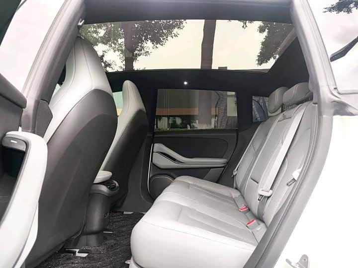 Фото 4 - Nio ET5T