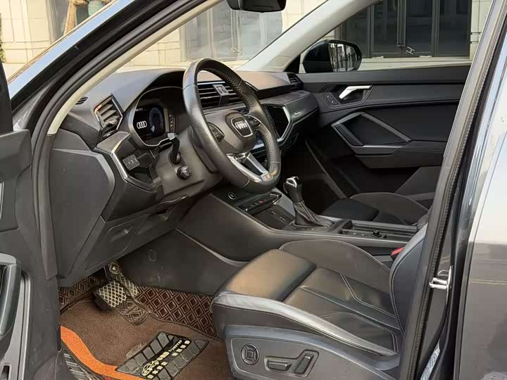 Фото 6 - Audi Q3 Sportback