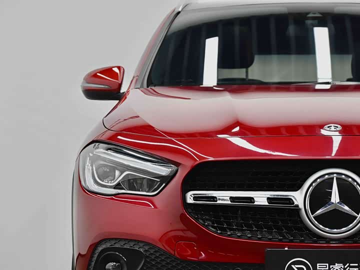 Фото 5 - Mercedes-Benz GLA-Class