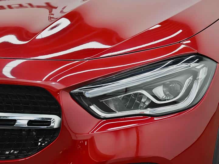 Фото 6 - Mercedes-Benz GLA-Class