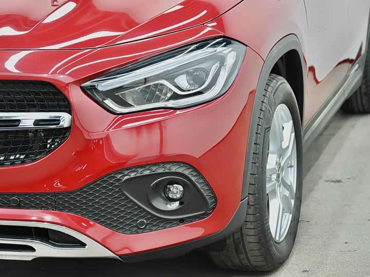 Фото 7 - Mercedes-Benz GLA-Class