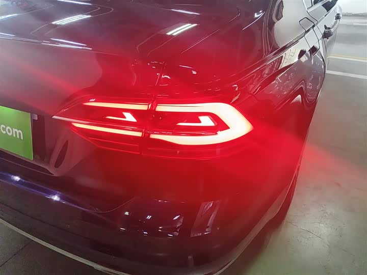 Фото 8 - Volkswagen Phideon