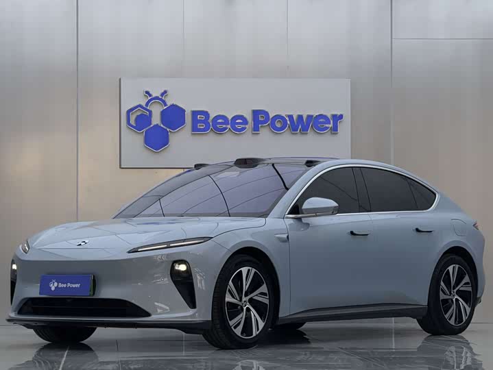 Фото 1 - Nio ET5