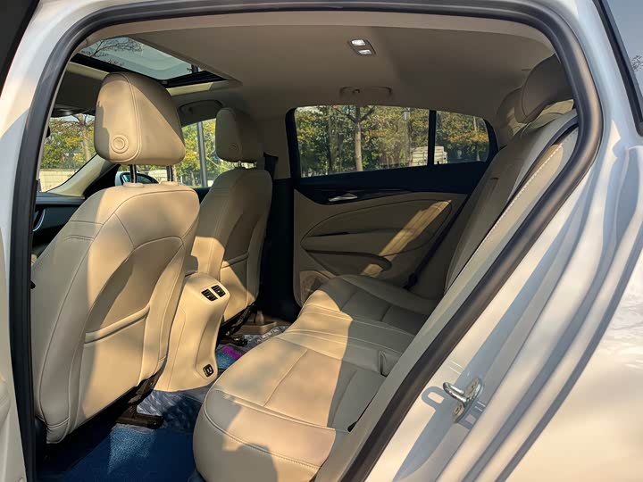 Фото 8 - Buick Regal