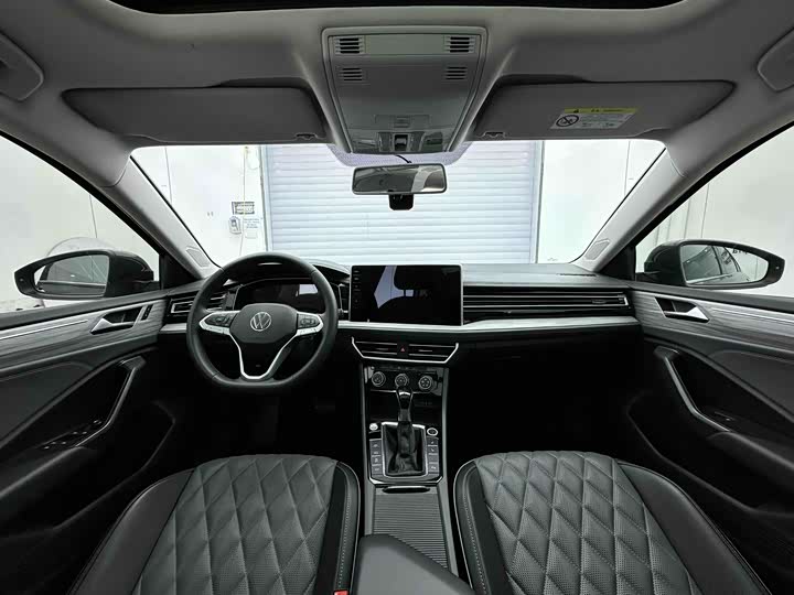 Фото 4 - Volkswagen Sagitar L