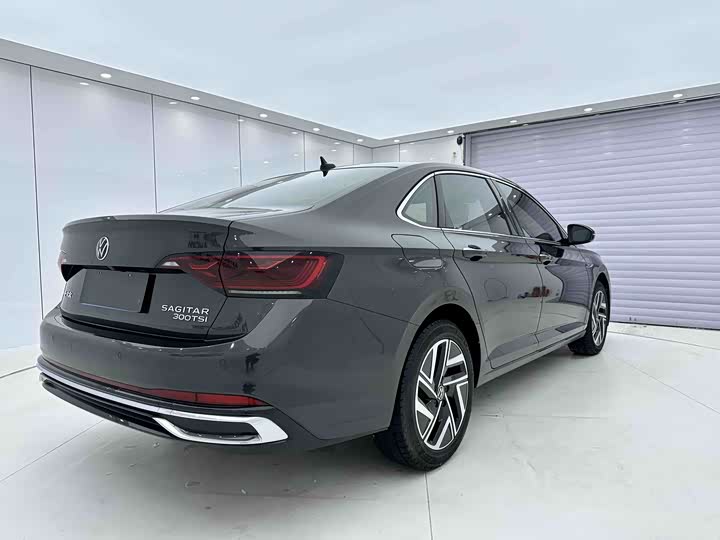 Фото 7 - Volkswagen Sagitar L