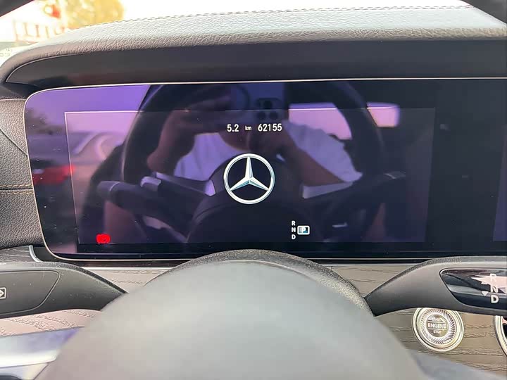 Фото 8 - Mercedes-Benz E-Class