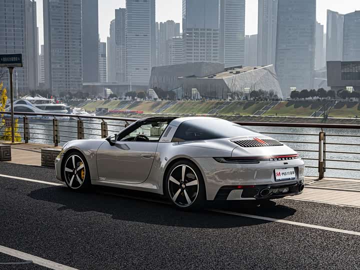 Фото 4 - Porsche 911