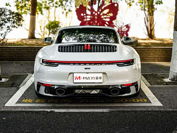 Фото 5 - Porsche 911