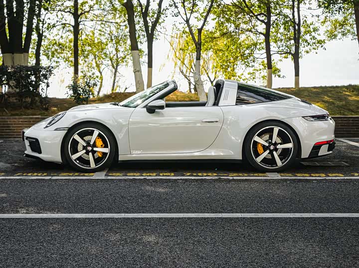 Фото 6 - Porsche 911