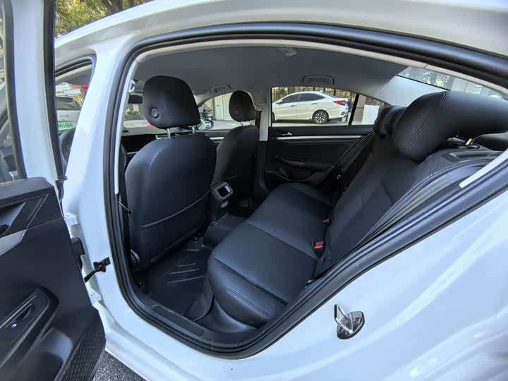 Фото 8 - Volkswagen Bora