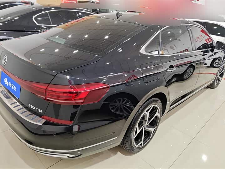 Фото 3 - Volkswagen Passat