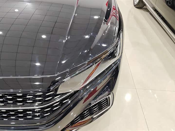 Фото 5 - Volkswagen Passat