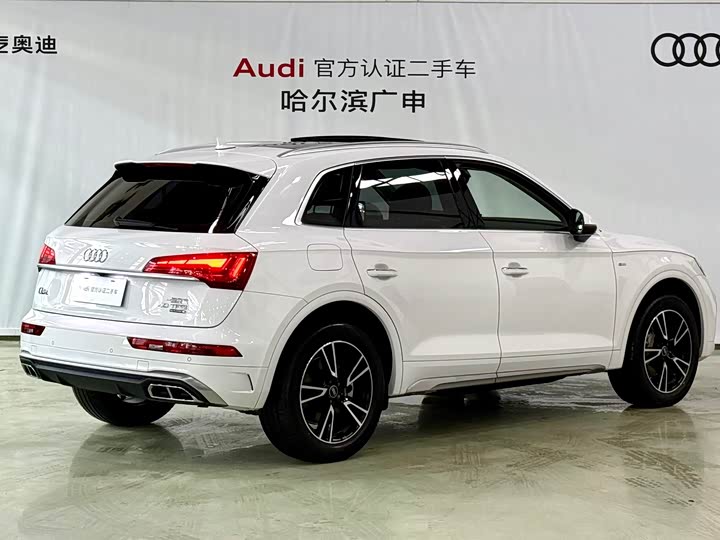Фото 4 - Audi Q5L