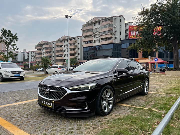 Фото 1 - Buick LaCrosse