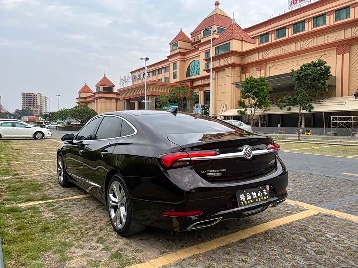 Фото 6 - Buick LaCrosse